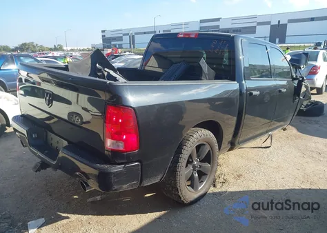 2017 Ram 1500 Express 4X2 5'7 Box z USA, uszkodzony, nr VIN 3C6RR6KTXHG782863